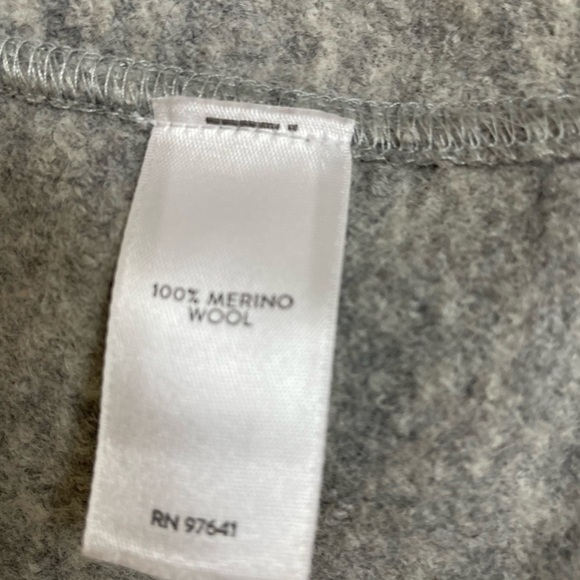 J Jill Merino Wool Gray Button-Up Long Line Cardigan - Picture 11 of 14